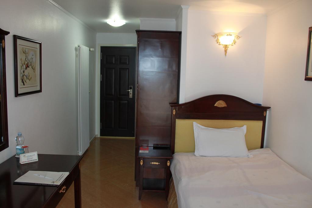 Hotel ลังเงนทาล ห้อง รูปภาพ