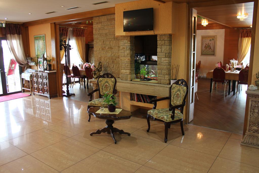 Hotel ลังเงนทาล ภายนอก รูปภาพ